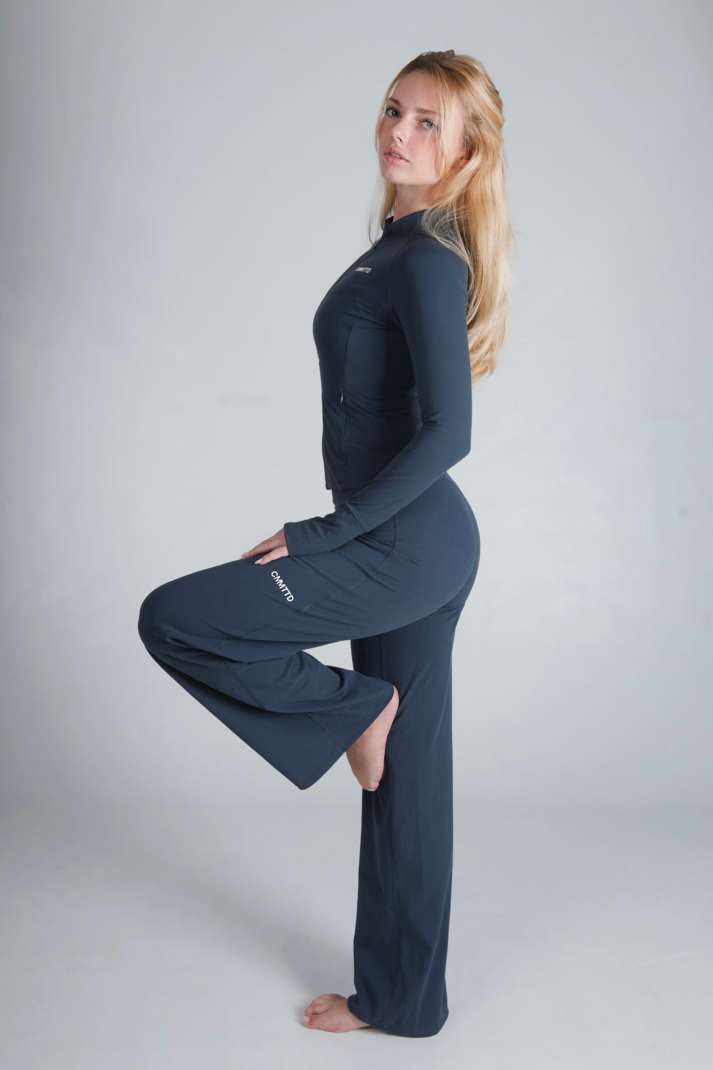 Soft Form Straight Leg Legging - Midnight